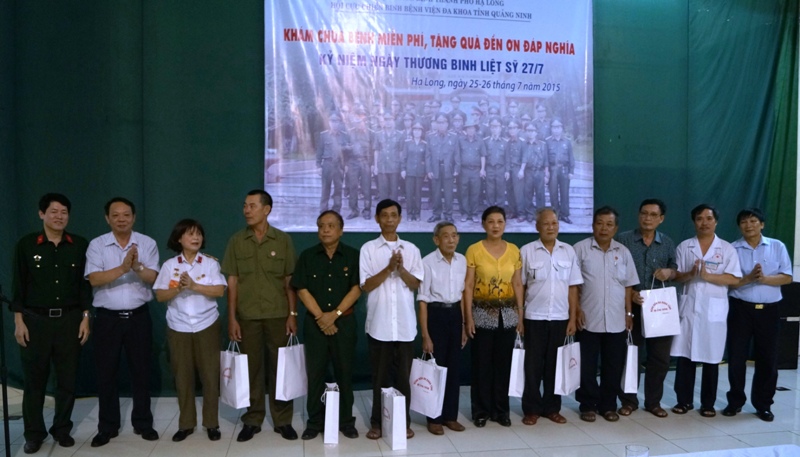 Bệnh viện Đa khoa tỉnh Quảng Ninh Khám, cấp thuốc miễn phí cho Thương - Bệnh binh