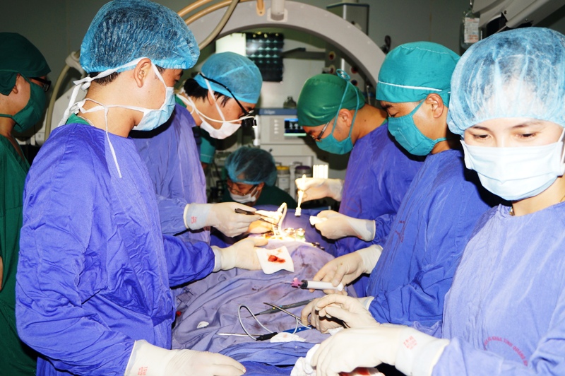 Bệnh viện đa khoa tỉnh Quảng Ninh: Phẫu thuật thành công u rễ thần kinh tủy sống vùng thắt lưng