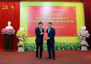 Công bố và trao Quyết định bổ nhiệm Giám đốc Bệnh viện Đa khoa tỉnh Quảng Ninh
