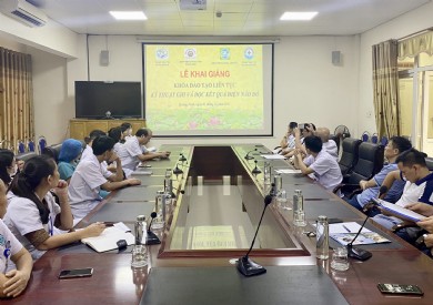 Bệnh viện Đa khoa tỉnh Quảng Ninh khai giảng lớp ''Kỹ thuật ghi và đọc điện não đồ'' tại Bệnh viện Đa khoa Cẩm Phả