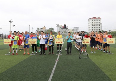 Khai mạc Giải bóng đá nam Bệnh viện Đa khoa tỉnh Quảng Ninh năm 2024