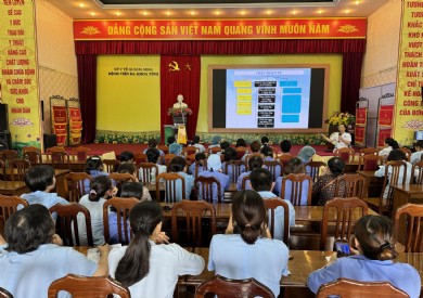 Bệnh viện Đa khoa tỉnh Quảng Ninh tổ chức tập huấn kiểm soát nhiễm khuẩn cơ bản cho nhân viên vệ sinh