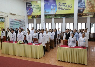 CÁN BỘ, ĐẢNG VIÊN ĐẢNG BỘ BỆNH VIỆN ĐA KHOA TỈNH QUẢNG NINH HƯỚNG VỀ ĐẠI HỘI XIV CỦA ĐẢNG