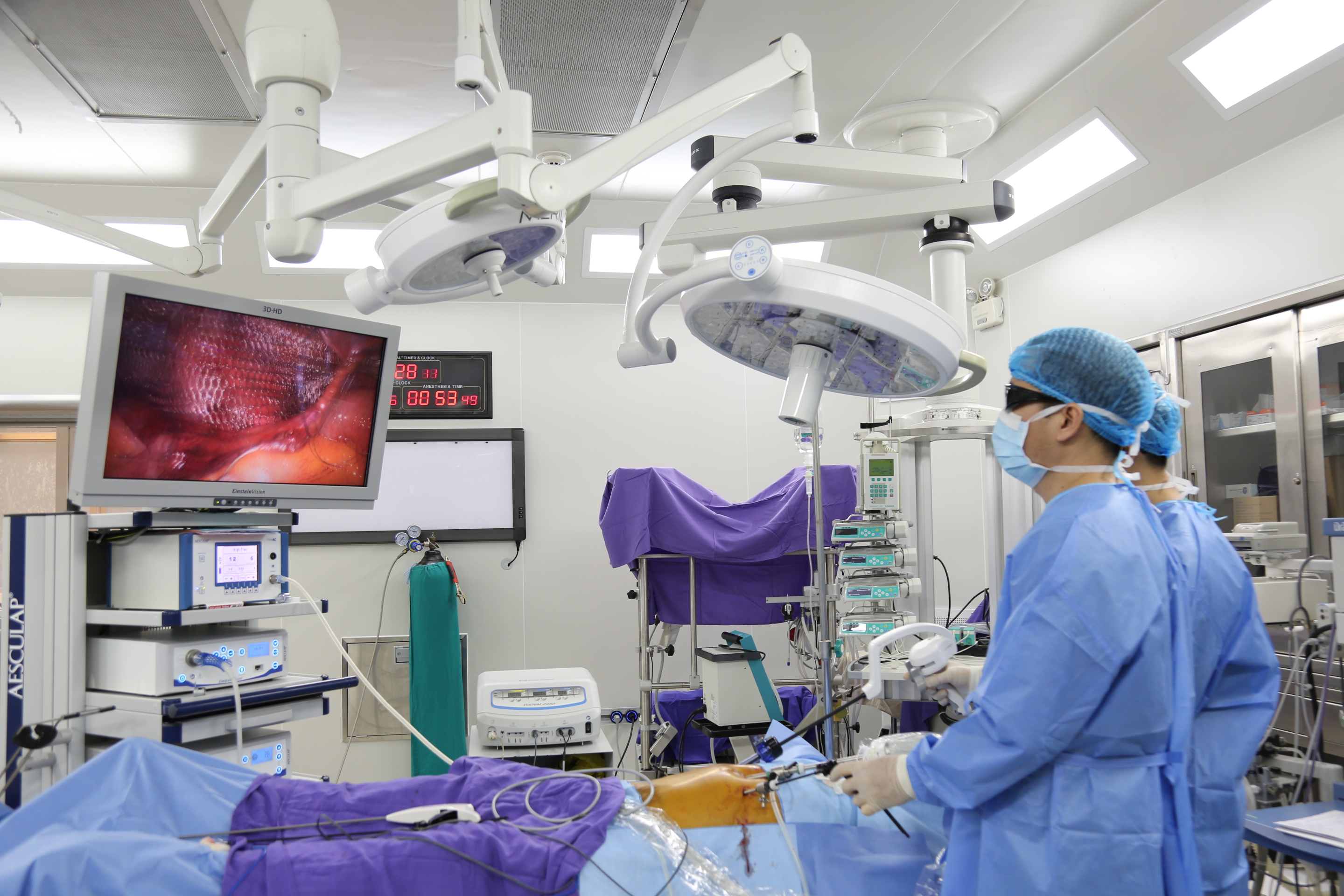 Ứng dụng Robot cầm tay công nghệ 4.0 trong phẫu thuật nội soi