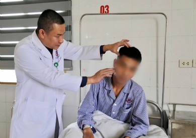 PHẪU THUẬT THÀNH CÔNG LẤY DỊ VẬT TỒN TẠI 13 NĂM TRONG VÙNG THÁI DƯƠNG