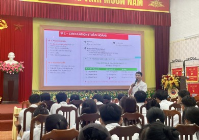 BỆNH VIỆN ĐA KHOA TỈNH QUẢNG NINH TỔ CHỨC TẬP HUẤN TIẾP CẬN VÀ XỬ TRÍ MỘT SỐ TÌNH HUỐNG CẤP CỨU NỘI VIỆN