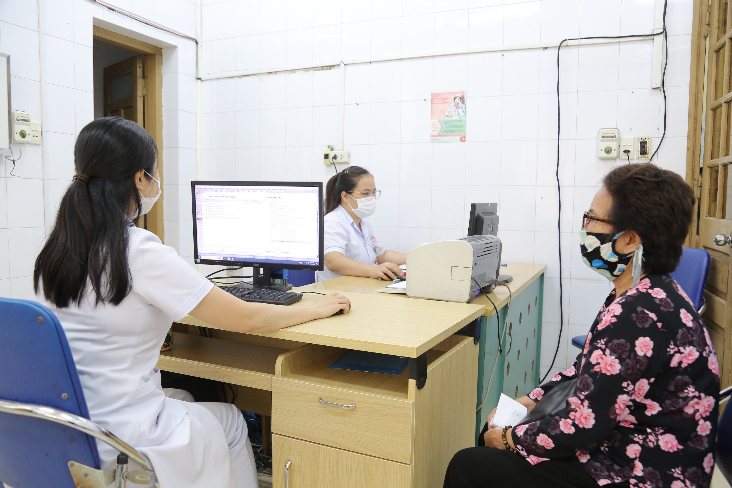 Tiên phong ứng dụng số hóa phác đồ điều trị và cảnh báo dược lâm sàng